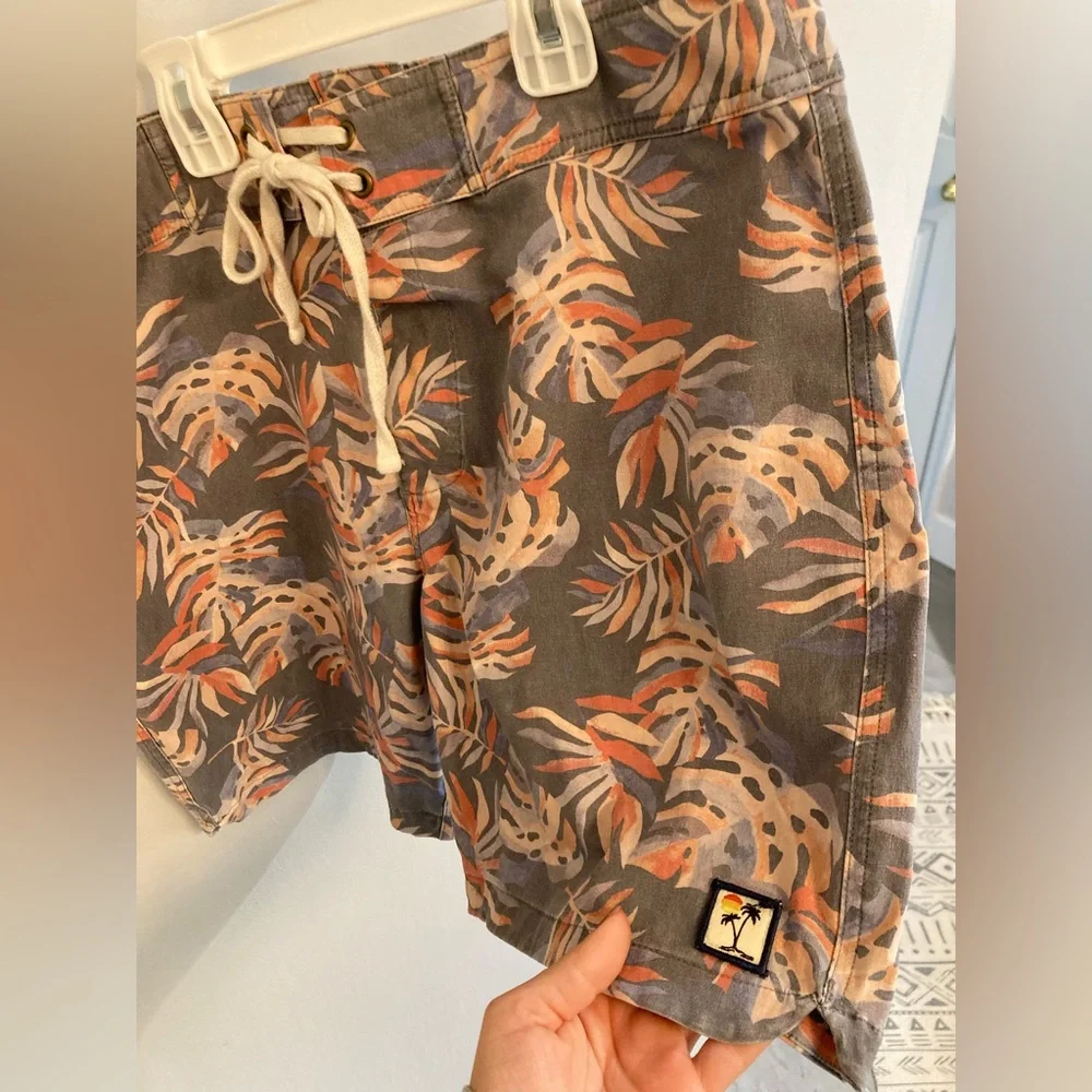Marine Layer Swim Shorts Mens Large Gray Slater Trunks Tropical Floral Print 33